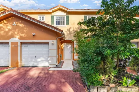 6604 Catalina Ln, Tamarac, FL 33321
