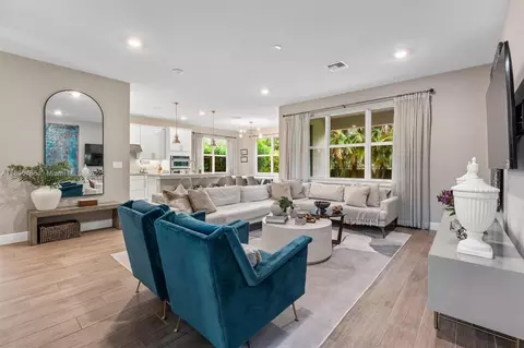 4434 Ficus St, Hollywood, FL 33021