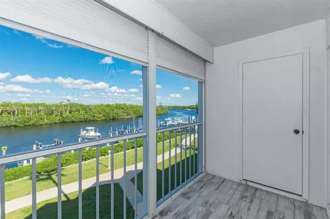 2512 SE Anchorage Cv #G3, Port Saint Lucie, FL 34952