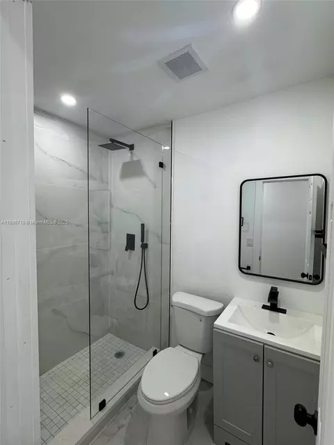 2511 Atlantic Ave, Opa Locka, FL 33054 photo 7