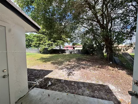 2511 Atlantic Ave, Opa Locka, FL 33054 photo 10