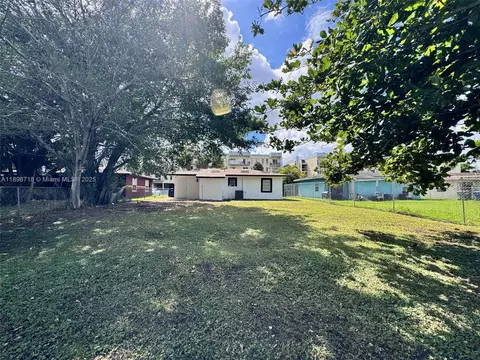 2511 Atlantic Ave, Opa Locka, FL 33054 photo 11