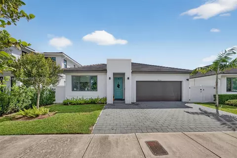 23351 SW 106th Pl, Homestead, FL 33032