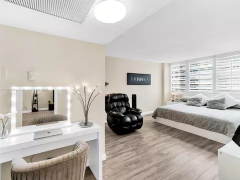 Undisclosed, Hallandale Beach, FL 33009