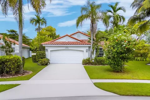 1181 NW 173rd Ave, Pembroke Pines, FL 33029
