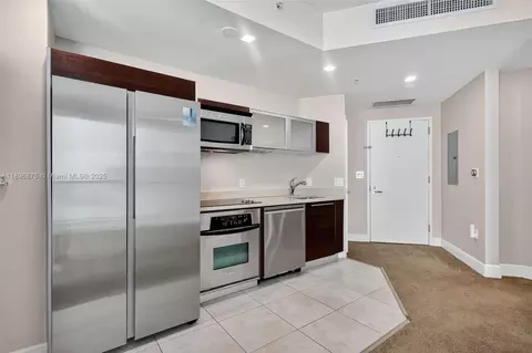 1900 N Bayshore Dr #3605, Miami, FL 33132