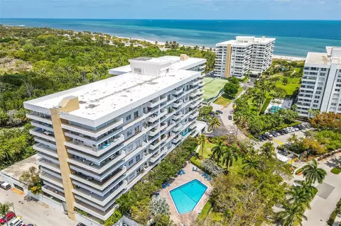 155 Ocean Lane Dr #302, Key Biscayne, FL 33149