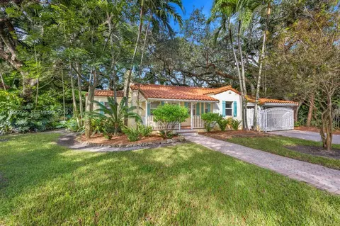 1100 El Rado St, Coral Gables, FL 33134
