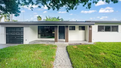 2816 NE 18th Ter, Wilton Manors, FL 33306