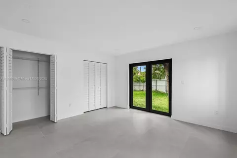 841 SE 11th Pl, Hialeah, FL 33010 photo 19