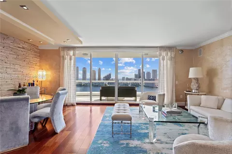 6000 Island Blvd #2507, Aventura, FL 33160