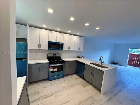 8600 SW 67th Ave #906, Pinecrest, FL 33156
