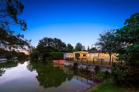 6380 SW 63rd Ave, South Miami, FL 33143