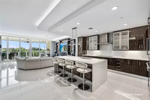 2720 Donald Ross Rd #406, Palm Beach Gardens, FL 33410