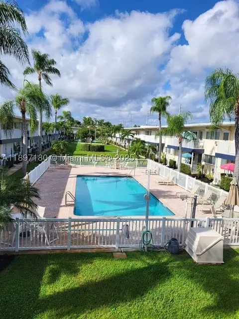 223 S Federal Hwy #46, Dania Beach, FL 33004