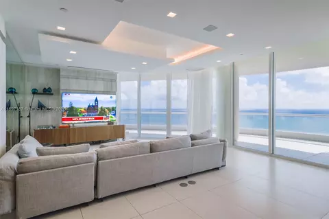 16047 Collins Ave #3204, Sunny Isles Beach, FL 33160