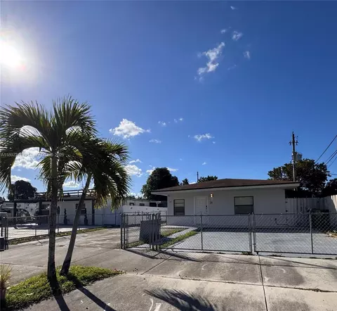 26 E 48th St, Hialeah, FL 33013
