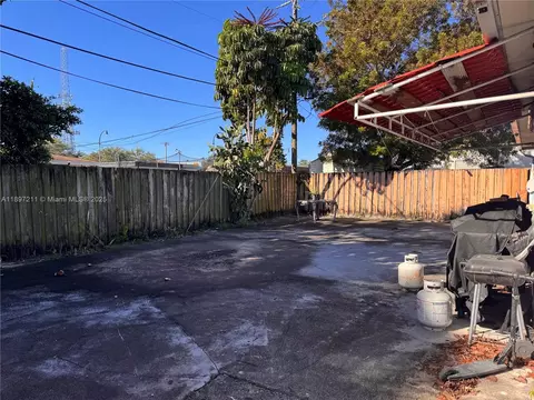 Exterior - 26 E 48th St, Hialeah, FL 33013 photo 3 of 4