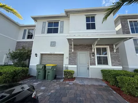1672 SE 8th Ave, Homestead, FL 33034