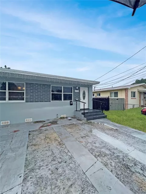 2783 SW 2785 Sw 33rd Ct, Miami, FL 33133