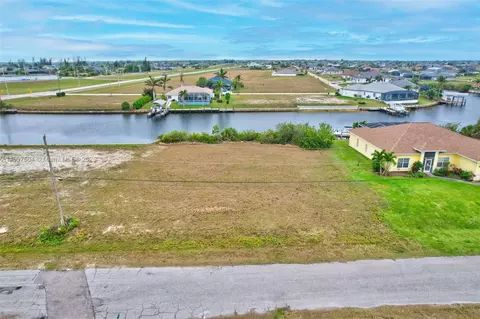 3216 NW 14 Ter, Cape Coral, FL 33993