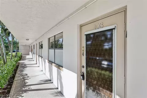 2981 N Nob Hill Rd #108, Sunrise, FL 33322