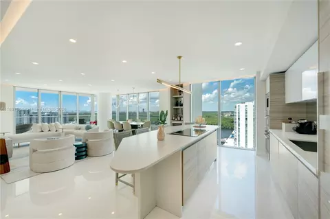330 Sunny Isles Blvd #5-1902, Sunny Isles Beach, FL 33160