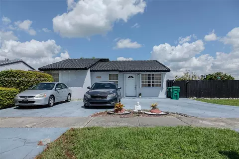 13337 NW 3rd Ln, Miami, FL 33182