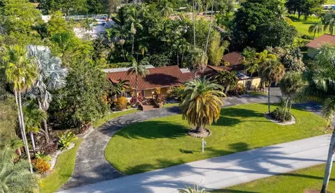 11851 NW 7th St, Plantation, FL 33325