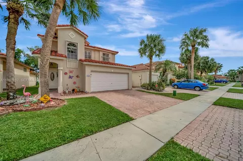 1653 SW 158th Ter, Pembroke Pines, FL 33027