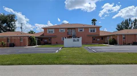 606 SE 6th St #D, Cape Coral, FL 33990