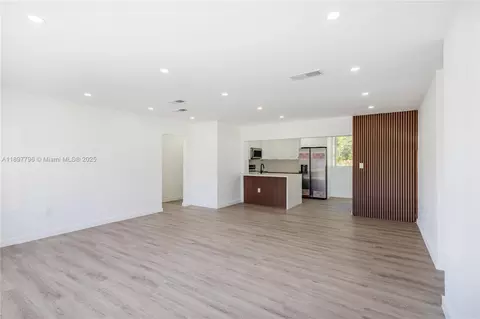 6371 Scott St, Hollywood, FL 33024