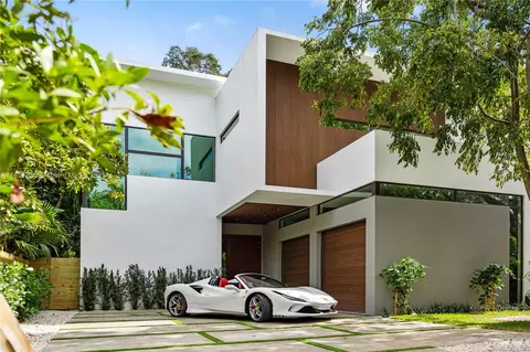 Exterior - 2805 Freeman St, Miami, FL 33133 photo 3 of 8