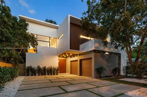 Exterior - 2805 Freeman St, Miami, FL 33133 photo 2 of 8