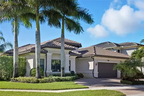 9772 Rennes Ln, Delray Beach, FL 33446