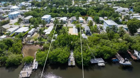 561 Gordon Cir, Key Largo, FL 33037