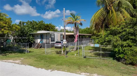 561 Gordon Cir, Key Largo, FL 33037 photo 5