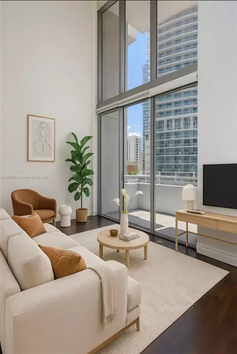 1050 Brickell Ave #414, Miami, FL 33131
