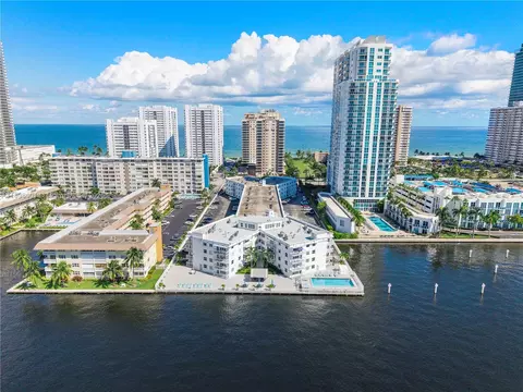 1913 S Ocean Dr #113, Hallandale Beach, FL 33009