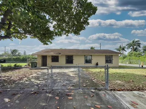 318 SW 5th St, Homestead, FL 33030