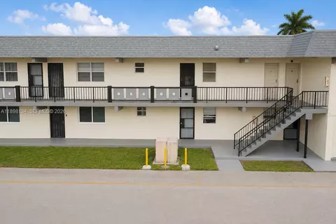 301 NW 177th St #141, Miami Gardens, FL 33169