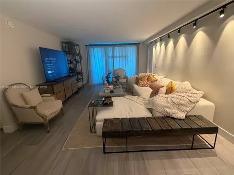 1121 Crandon Blvd #E504, Key Biscayne, FL 33149 photo 3