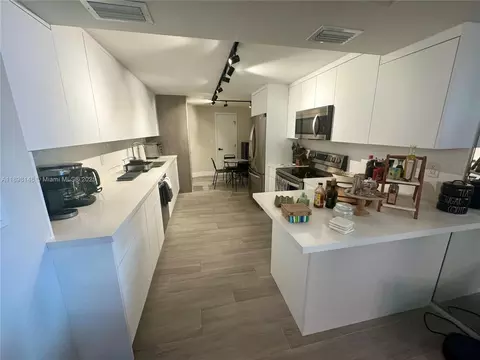 1121 Crandon Blvd #E504, Key Biscayne, FL 33149 photo 17