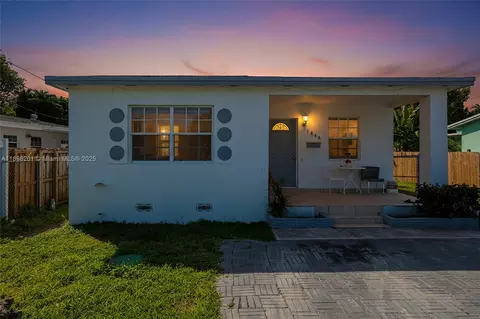 3840 SW 91st Ave, Miami, FL 33165