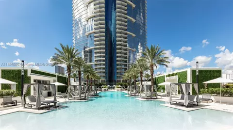 851 NE 1st Ave #4107, Miami, FL 33132