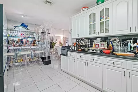 100 E 37th St, Hialeah, FL 33013 photo 10