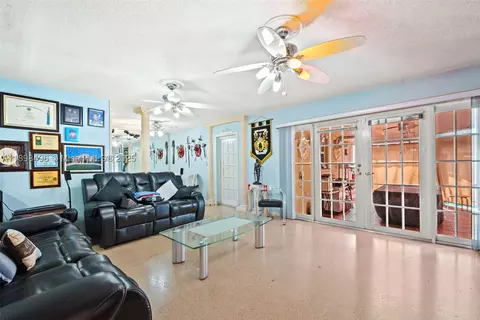 100 E 37th St, Hialeah, FL 33013 photo 5