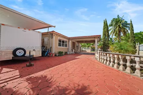 100 E 37th St, Hialeah, FL 33013 photo 2