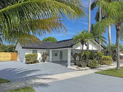 22712 SW 113th Pl, Miami, FL 33170
