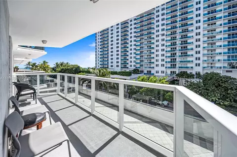 2401 Collins Ave #507, Miami Beach, FL 33140